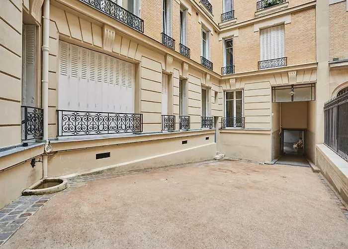 Studio Tour Eiffel By Studio Prestige